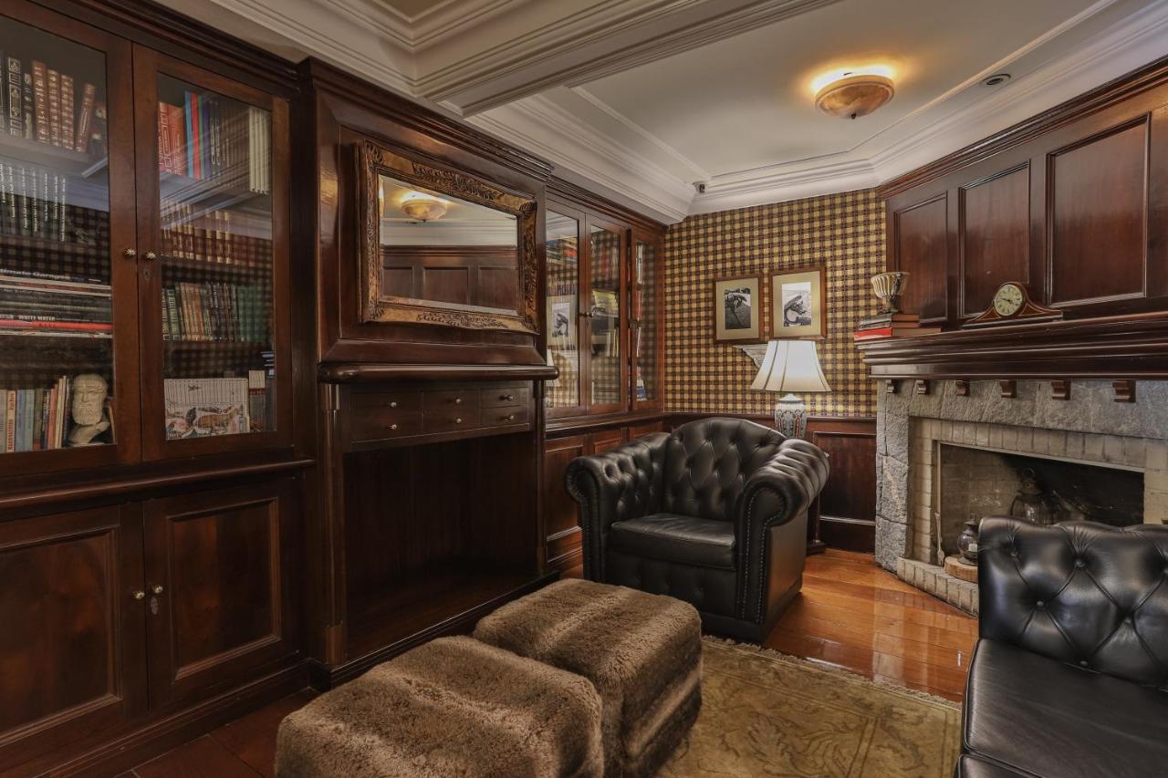 Le Suisse Elegance Hotel Кампус-ду-Жордау Экстерьер фото