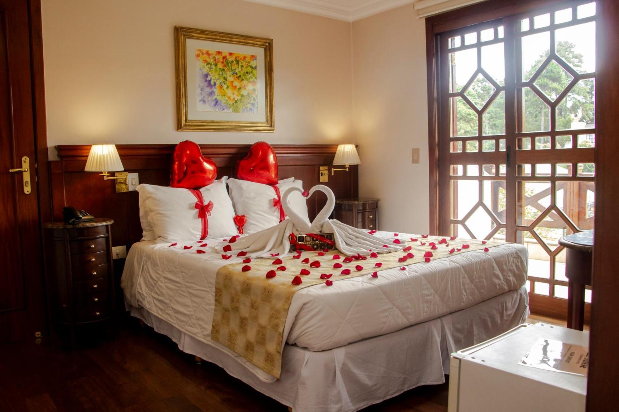 Le Suisse Elegance Hotel Кампус-ду-Жордау Экстерьер фото